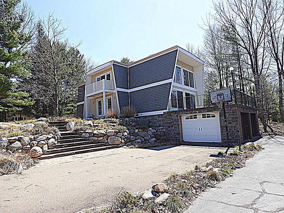 1st image of 3138 Oak Ln