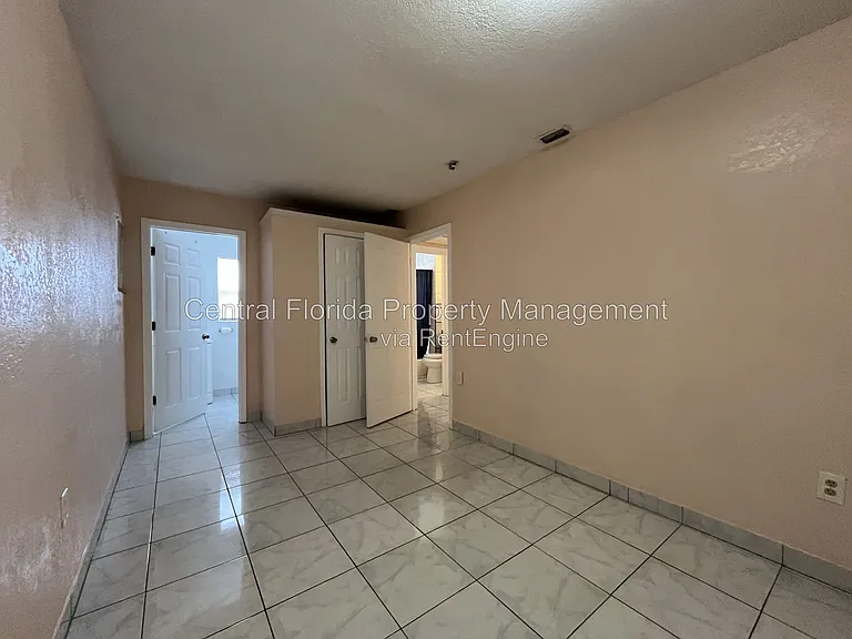 2521 Kingsland Ave — Photo 2