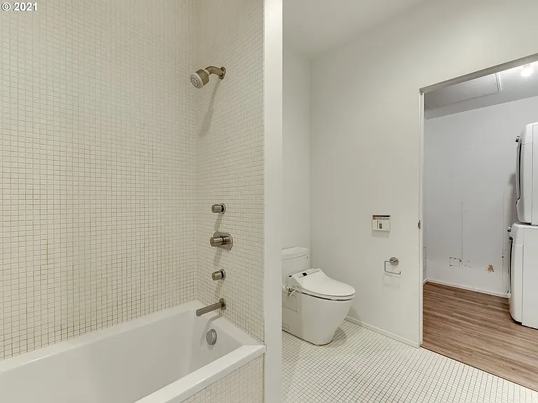 2530 SE 26th Ave #404 — Photo 20