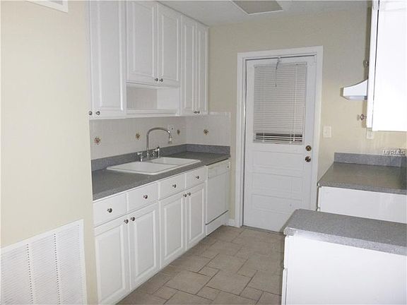 4th image of 5108 Murray Hill Dr