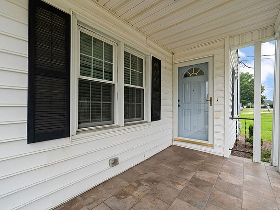 5th image of 103 Catherine St