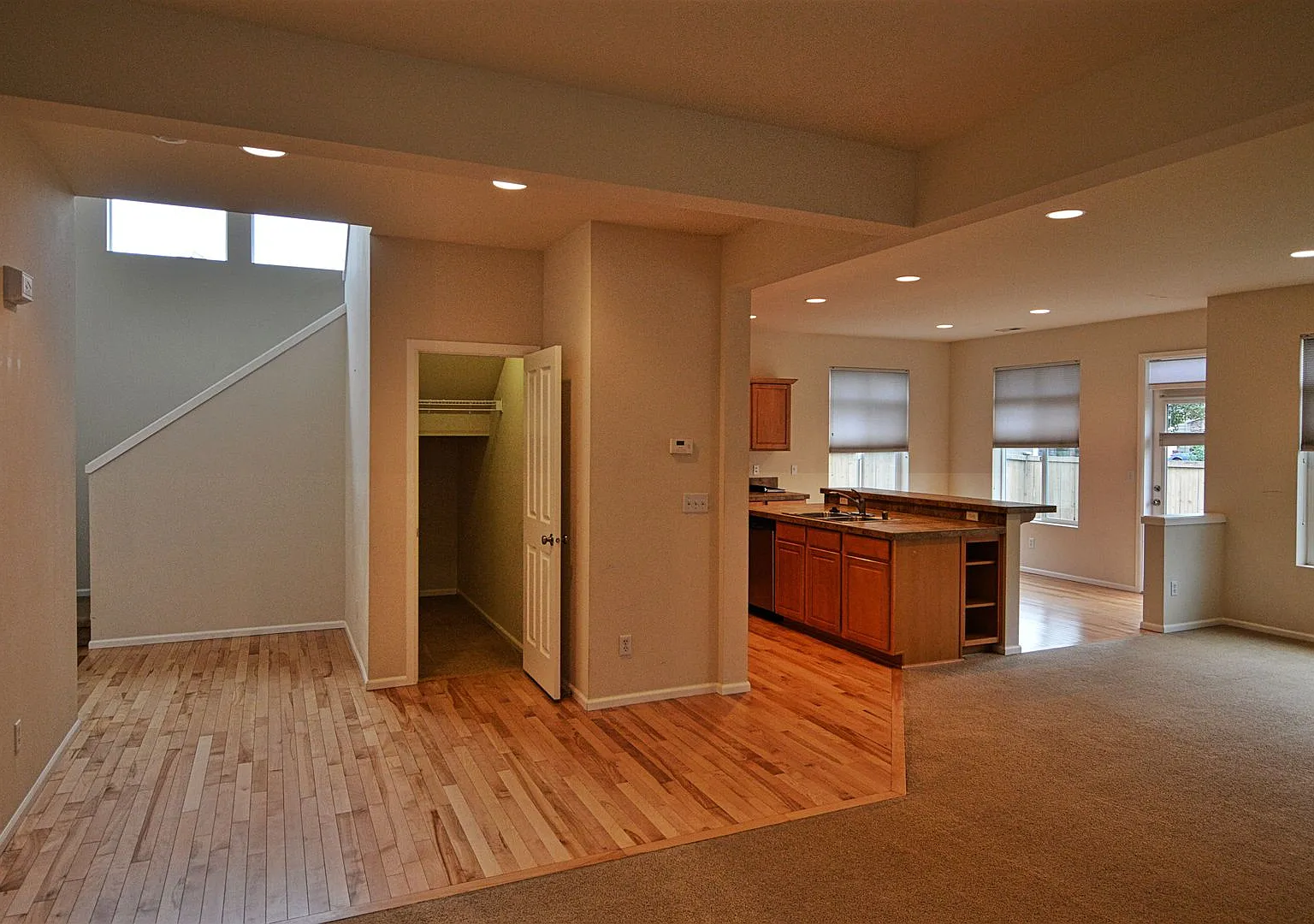 Nice 3 Bedroom plus den - Corner lot in Saddle Creek! — Photo 3