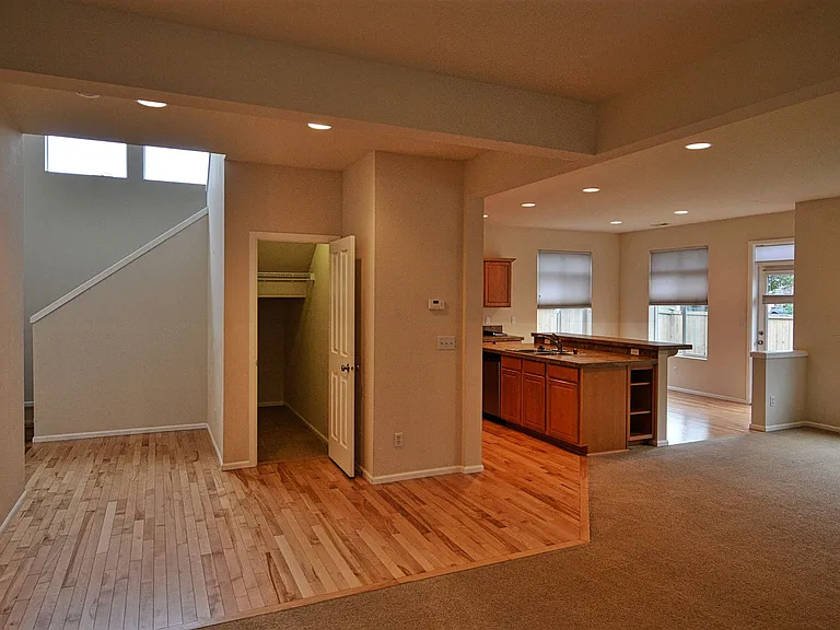 6253 40th St E — Photo 3