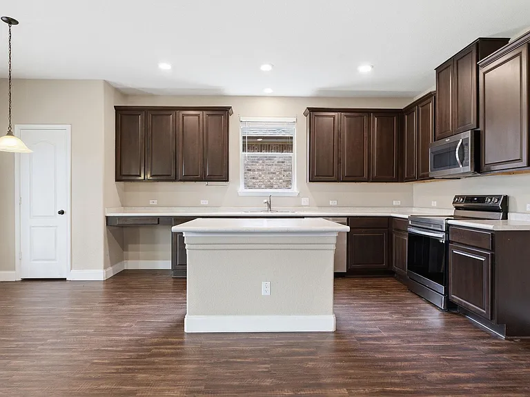 2950 E Old Settlers Blvd #29 — Photo 14
