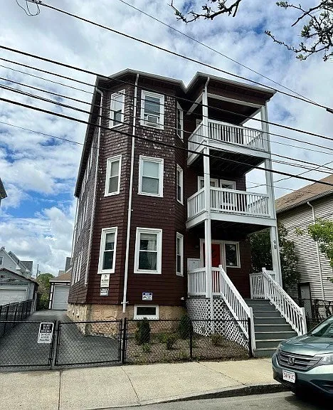 98 Irving St #3 — Photo 17