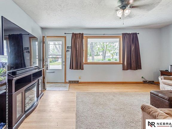 4th image of 6431 Garland St