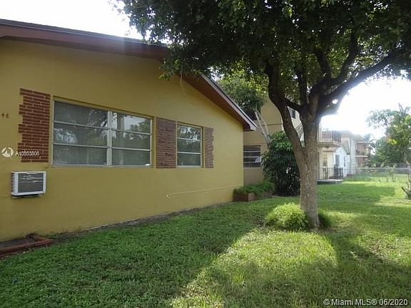 2nd image of 2048 NE 168th St #1