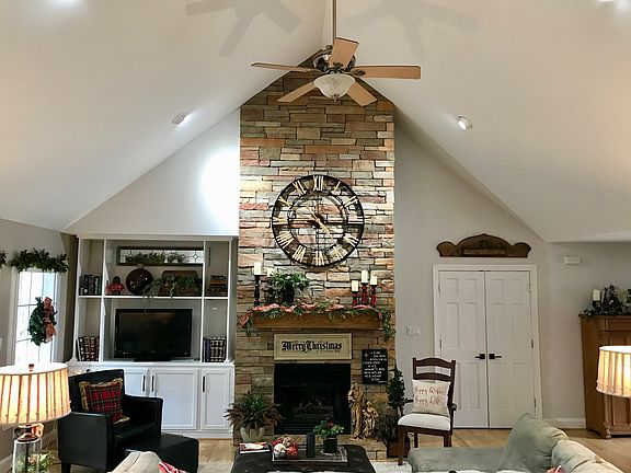 4th image of 56 Bunker Blvd
