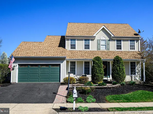 335 Mulberry Dr, Royersford, PA 19468