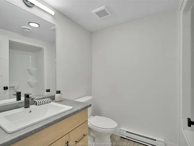 515 Caron Ave #2 — Photo 14