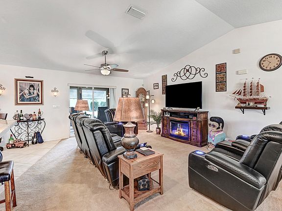 3rd image of 786 Seven Gables Cir SE