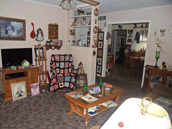 5th image of 160 Saint Matthew Ln