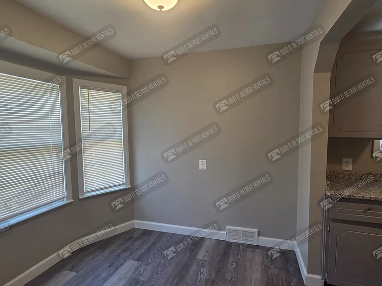 8460 Timken Ave — Photo 5