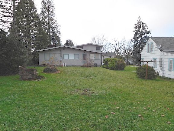 3rd image of 1590 Orchard St