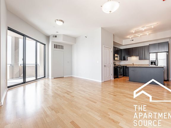 3rd image of 1464 S Michigan Ave APT 1802
