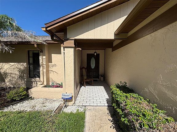 4th image of 9840 Balmoral Cir