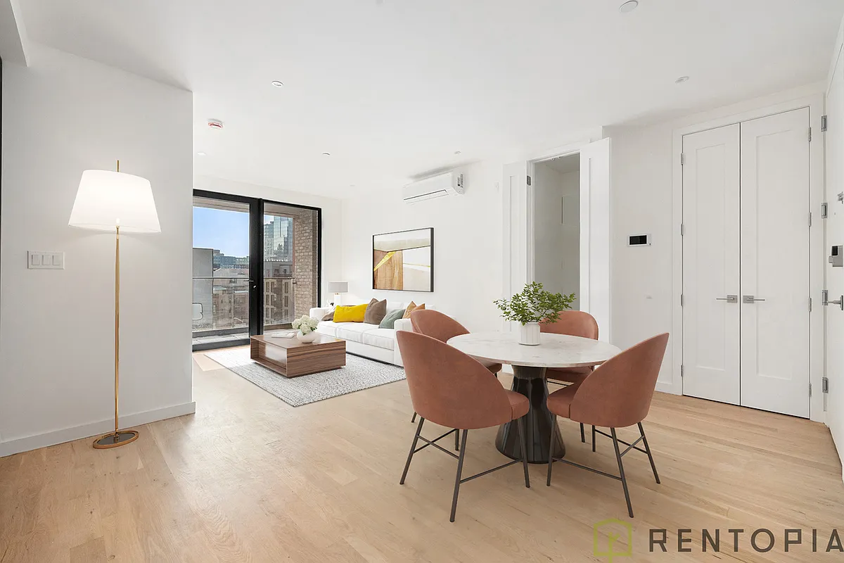 Building Photo - 57 S 6th St #302C