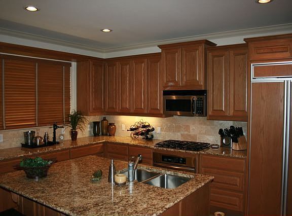 Kitchen: Spacious Gourmet Granite and Stainless