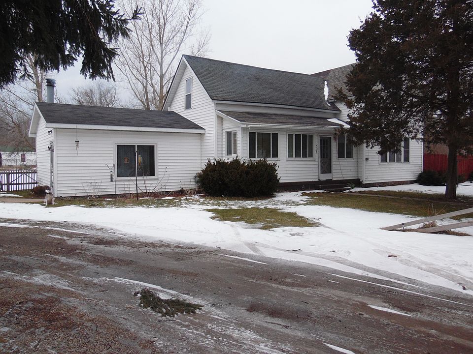 1st image of 526 Poplar St