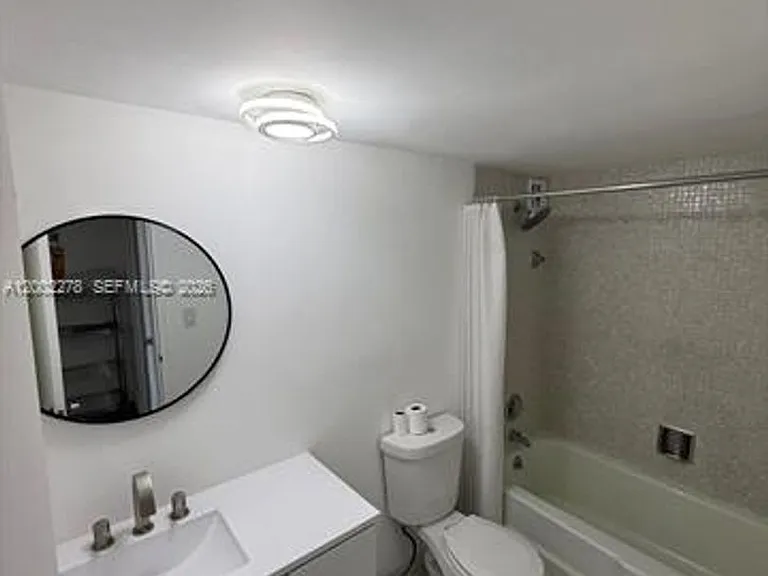 5700 Collins Ave #15H — Photo 10