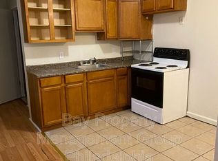 1301 S 49th St FLOOR 2, Philadelphia, PA 19143
