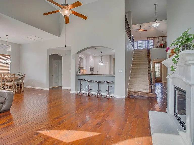 12221 Montclair Bnd — Photo 11