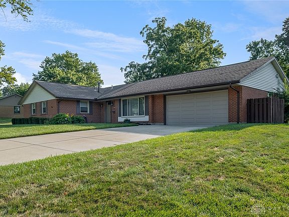 2nd image of 4200 Clarendon Dr