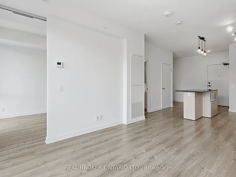 20 Tubman Ave #2202 — Photo 8