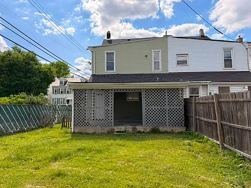 28 S 10th St Photo 1