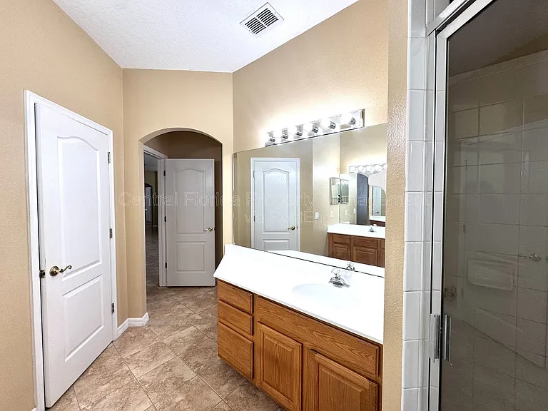 10118 Shortwood Ln — Photo 22