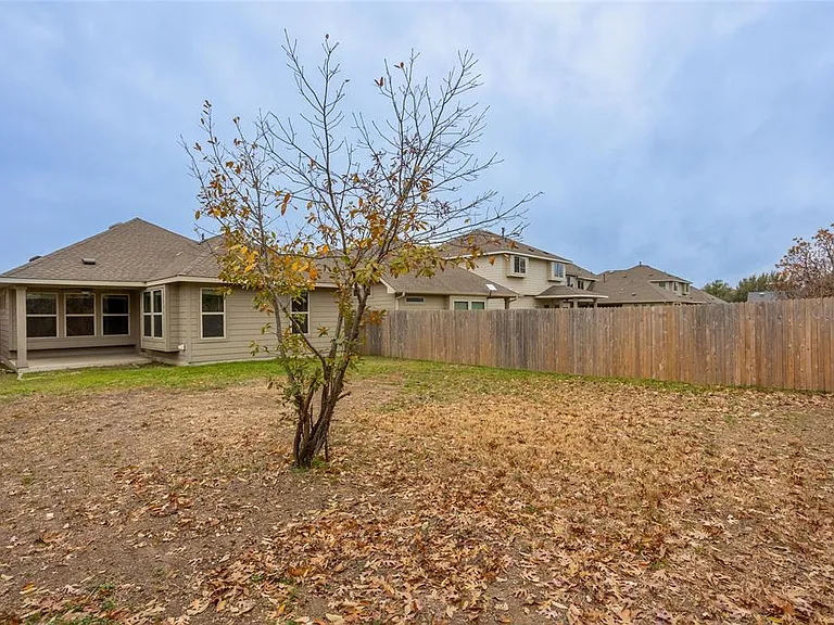 615 Stampede Rd — Photo 3