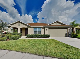 240 Star Shell Dr, Apollo Beach, FL 33572