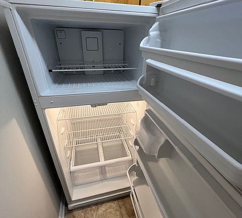 5th image of 326 Battle Ave APT B13