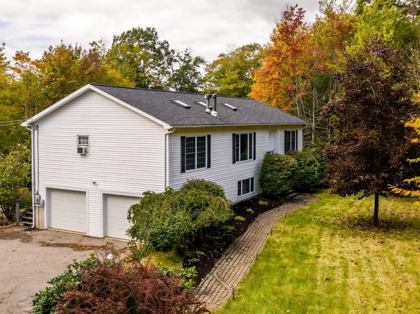138 Hamwoods Road, Alton, NH 03809