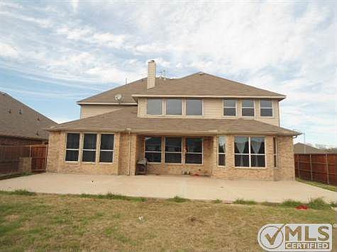 5th image of 2203 Coopers Hawk Ct