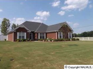 13 Walter Ln, Decatur, AL 35603