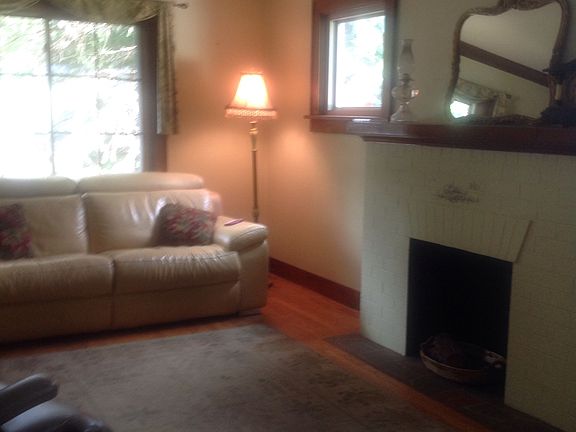 5th image of 471 E Stockbridge Ave