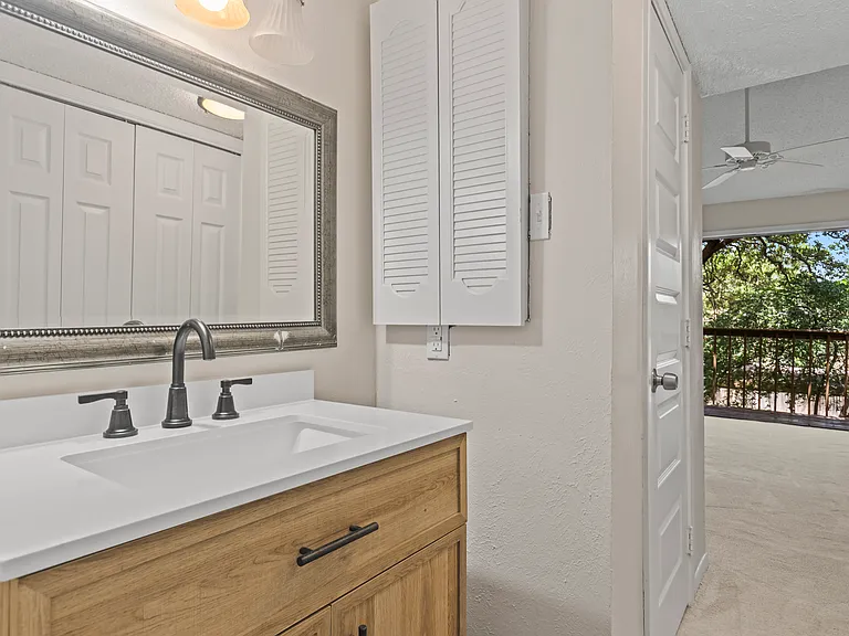 2015 Warnford Pl #2015 — Photo 17