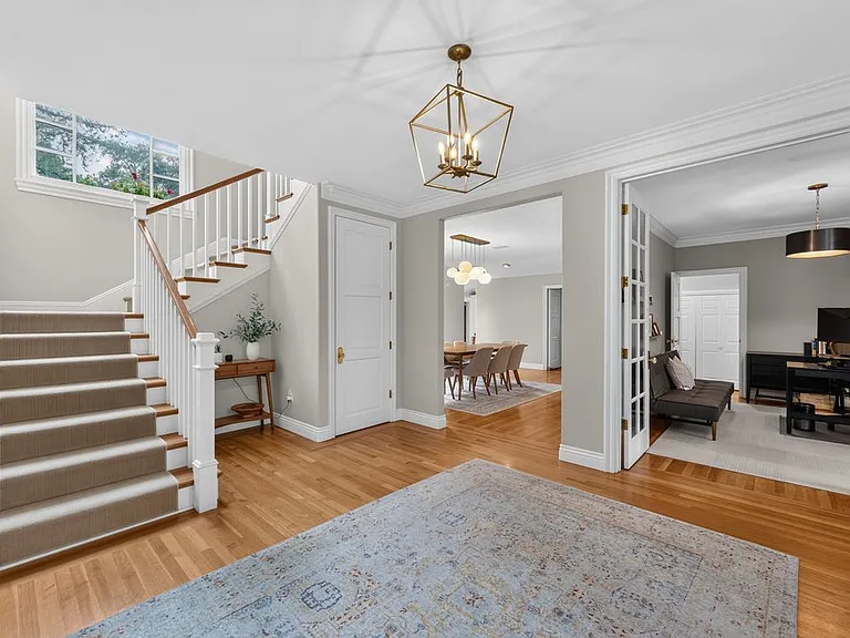 145 Las Vegas Rd — Photo 4