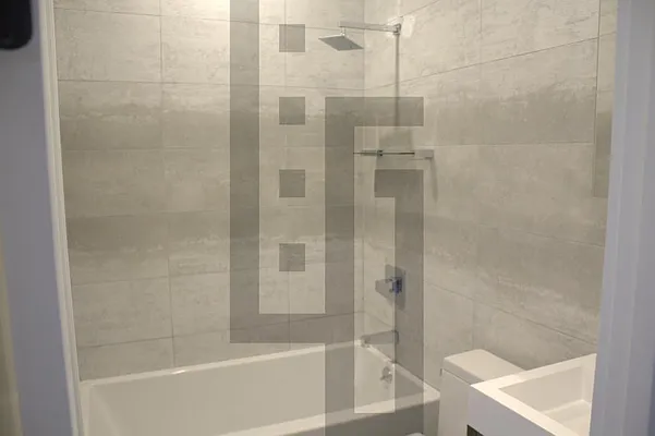 Rented by Loom Group | media 17