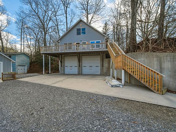 2nd image of 84 Lindsey Ln #6
