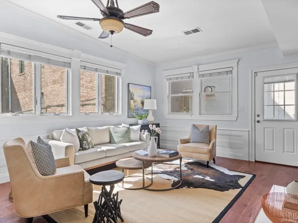 5 Newhill Pl #2, South Boston, MA 02127