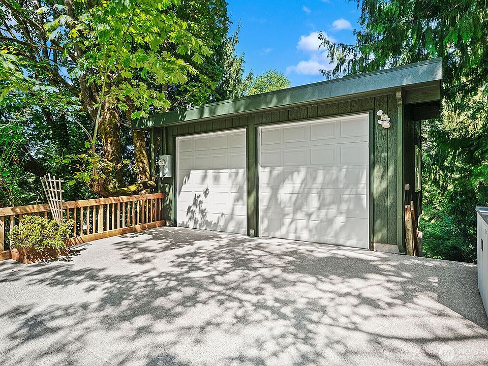 1st image of 16524 35th Avenue NE