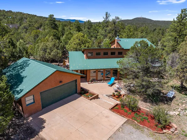 50 El Cedro Ln, Tijeras, NM 87059
