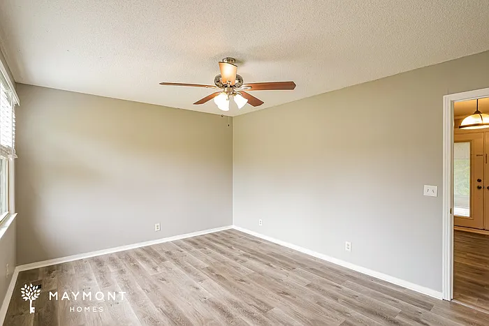 127 Evergreen Cir — Photo 5