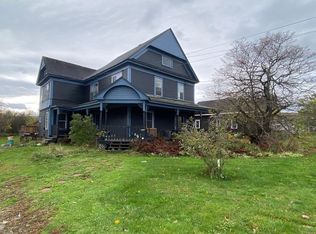 81 Gale St, Canaan, VT 05903