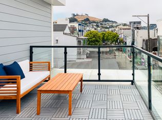 Spacious and Bright Live/Work Townhouse with Patio, San Francisco, CA 94110