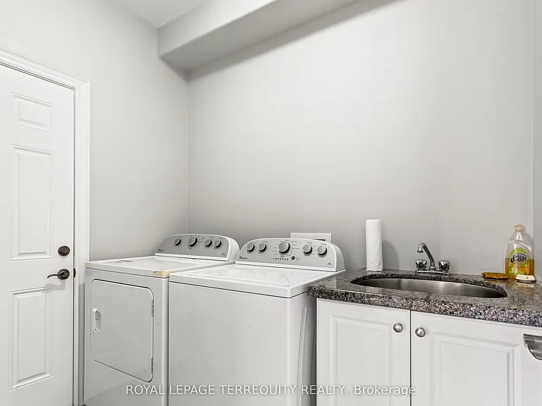 1818 Lamstone St — Photo 11