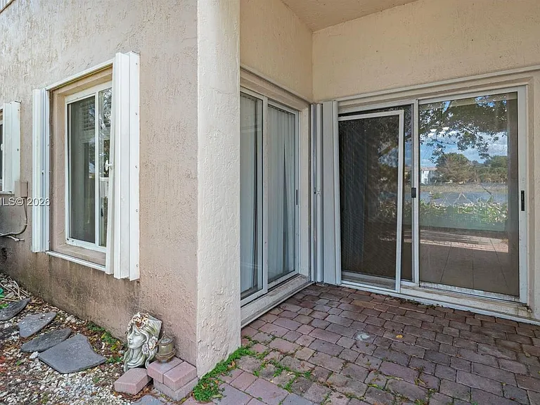 1916 SE 23rd Ave #1916 — Photo 6
