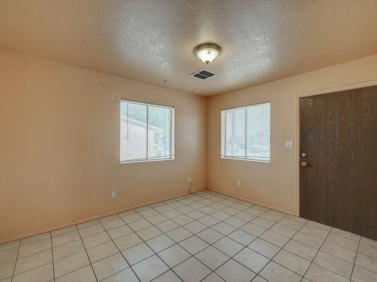 1114 E Bisnaga St — Photo 4